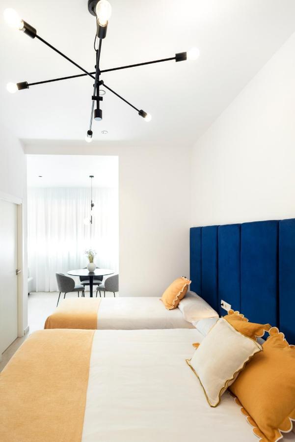 Blanq Marina Suites Валенсия Екстериор снимка