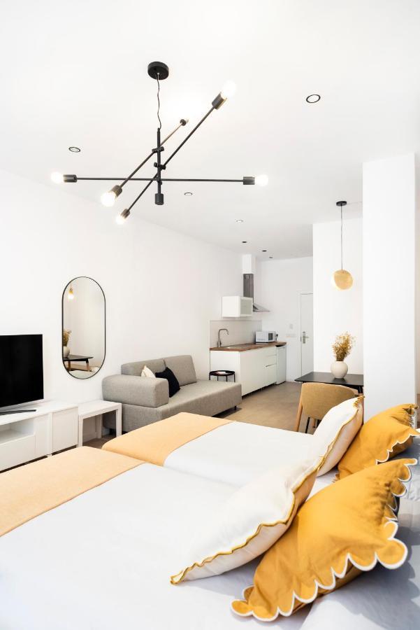 Blanq Marina Suites Валенсия Екстериор снимка