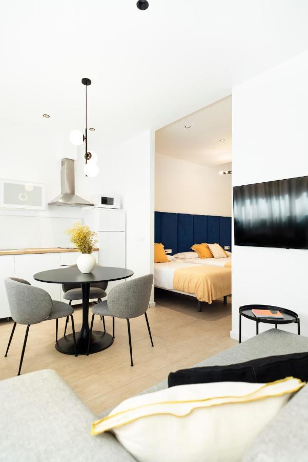 Blanq Marina Suites Валенсия Екстериор снимка