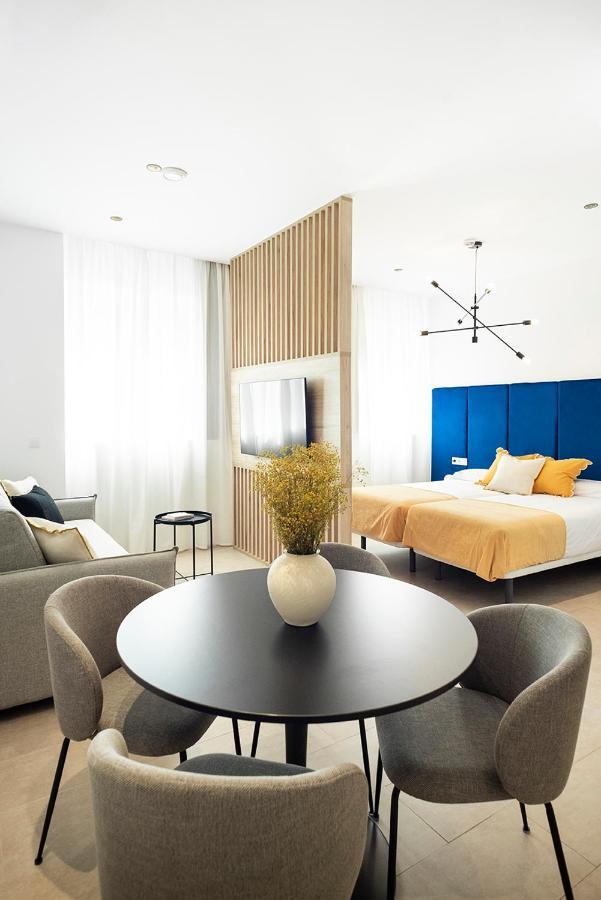 Blanq Marina Suites Валенсия Екстериор снимка