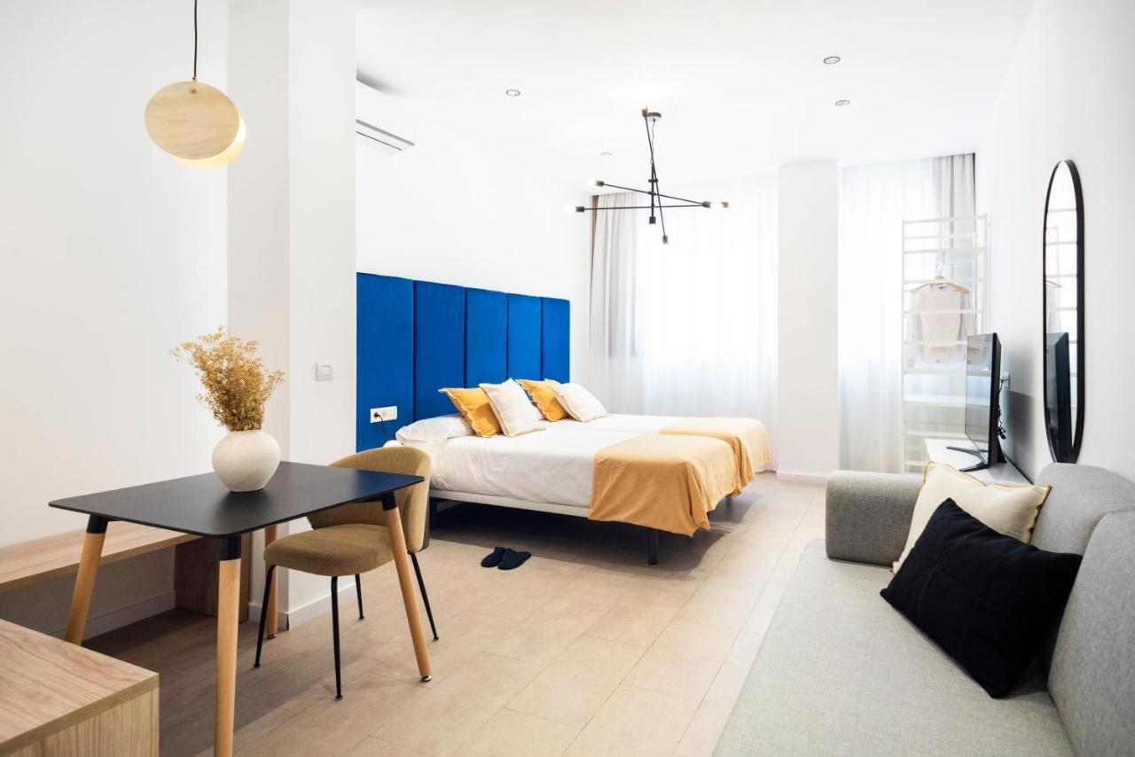 Blanq Marina Suites Валенсия Екстериор снимка