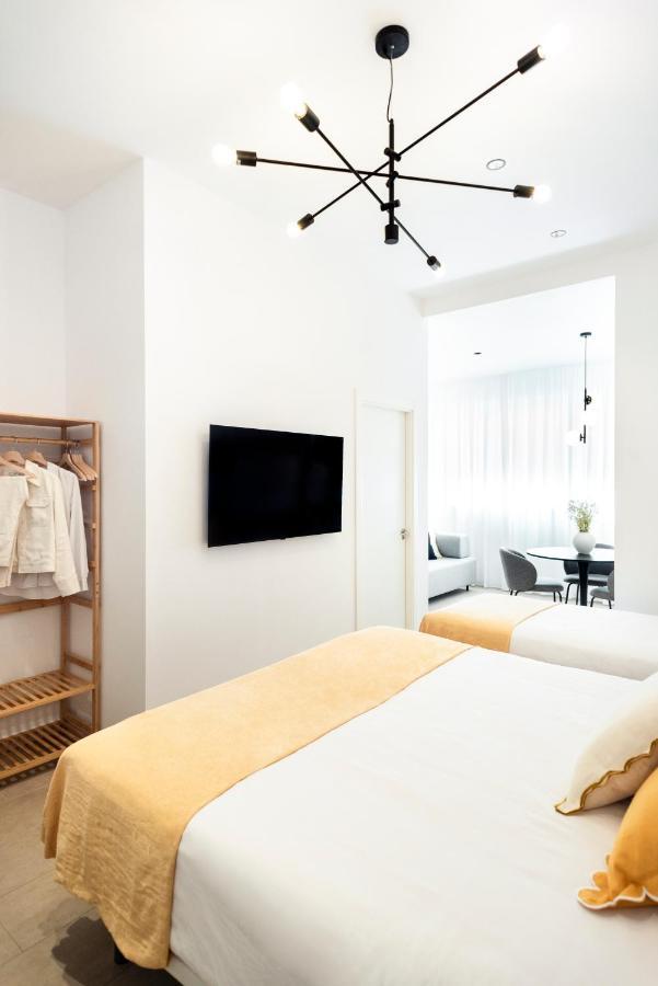 Blanq Marina Suites Валенсия Екстериор снимка