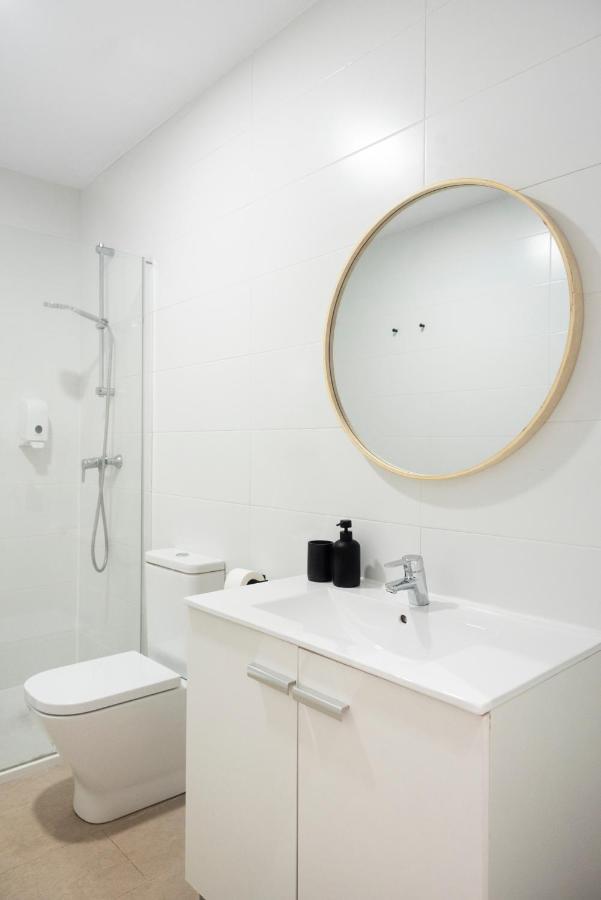 Blanq Marina Suites Валенсия Екстериор снимка