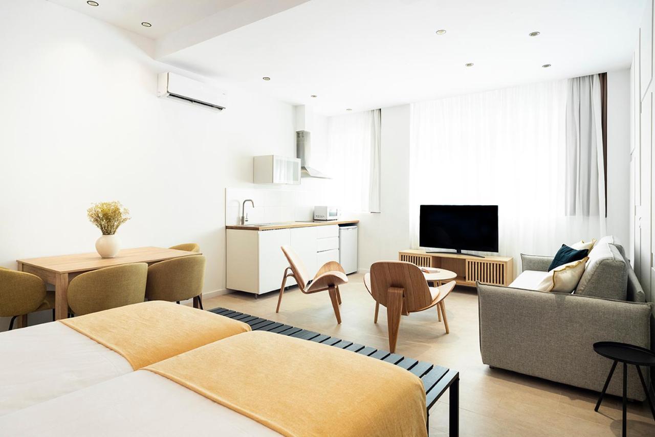 Blanq Marina Suites Валенсия Екстериор снимка