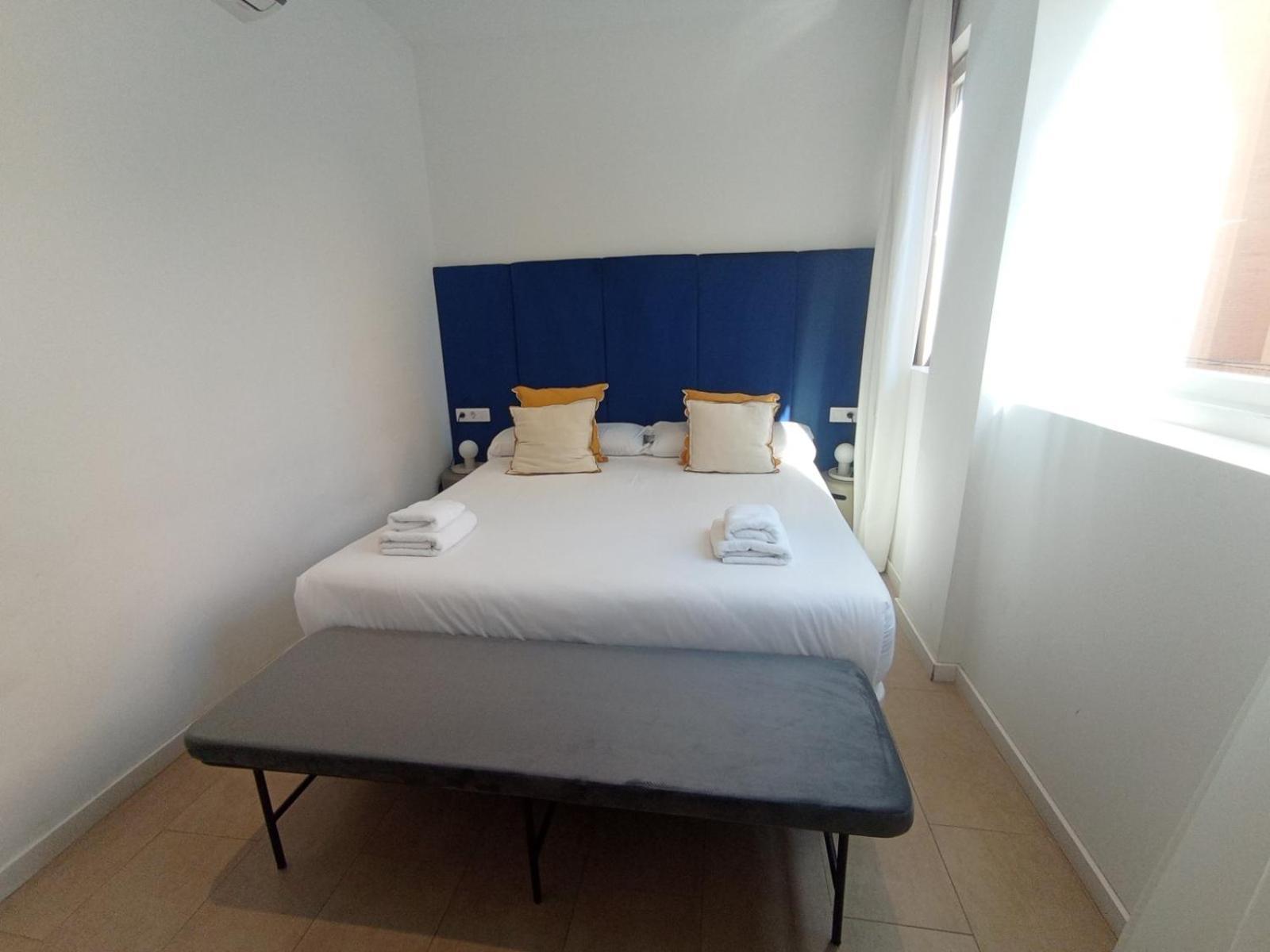 Blanq Marina Suites Валенсия Екстериор снимка