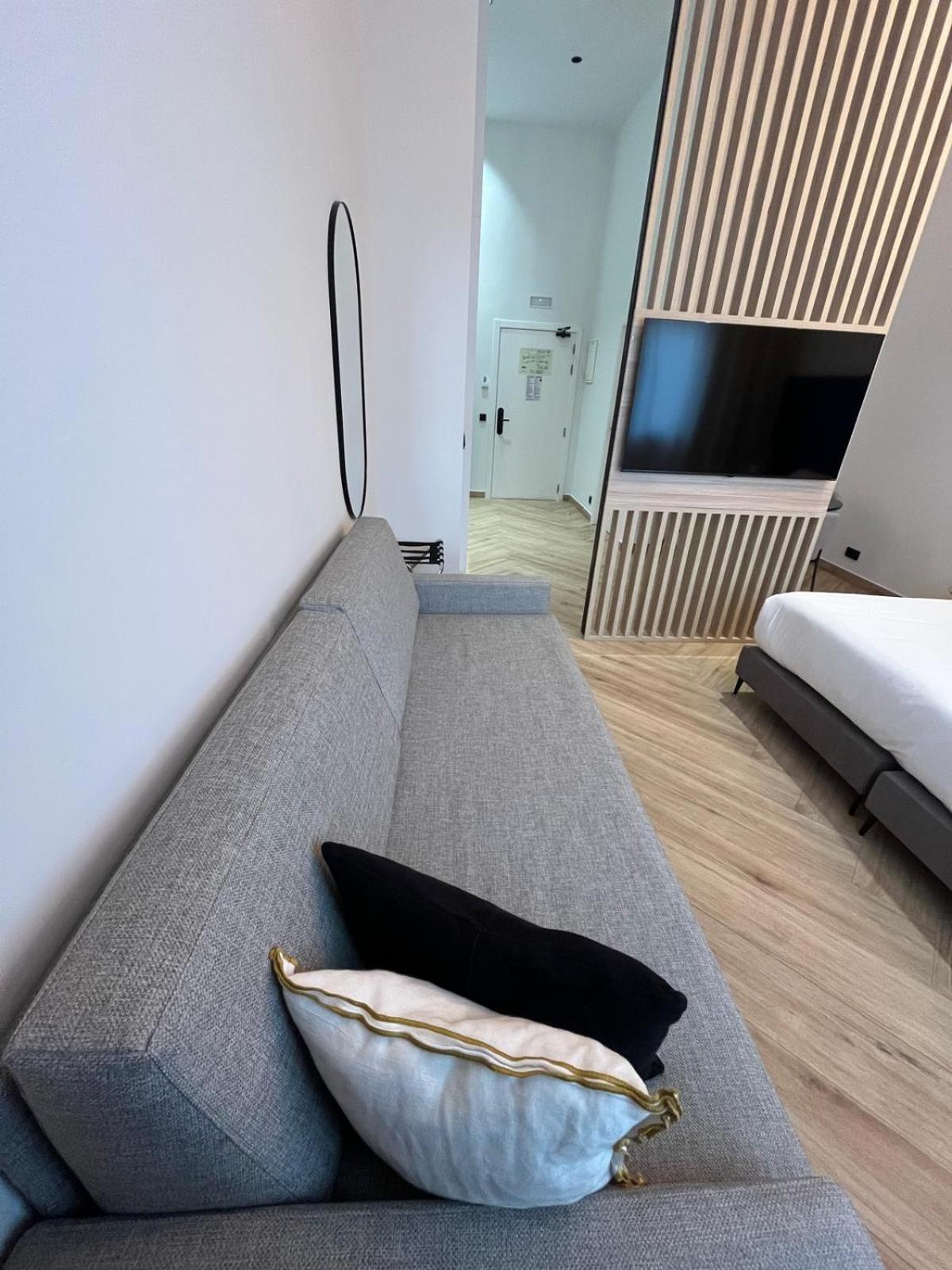 Blanq Marina Suites Валенсия Екстериор снимка