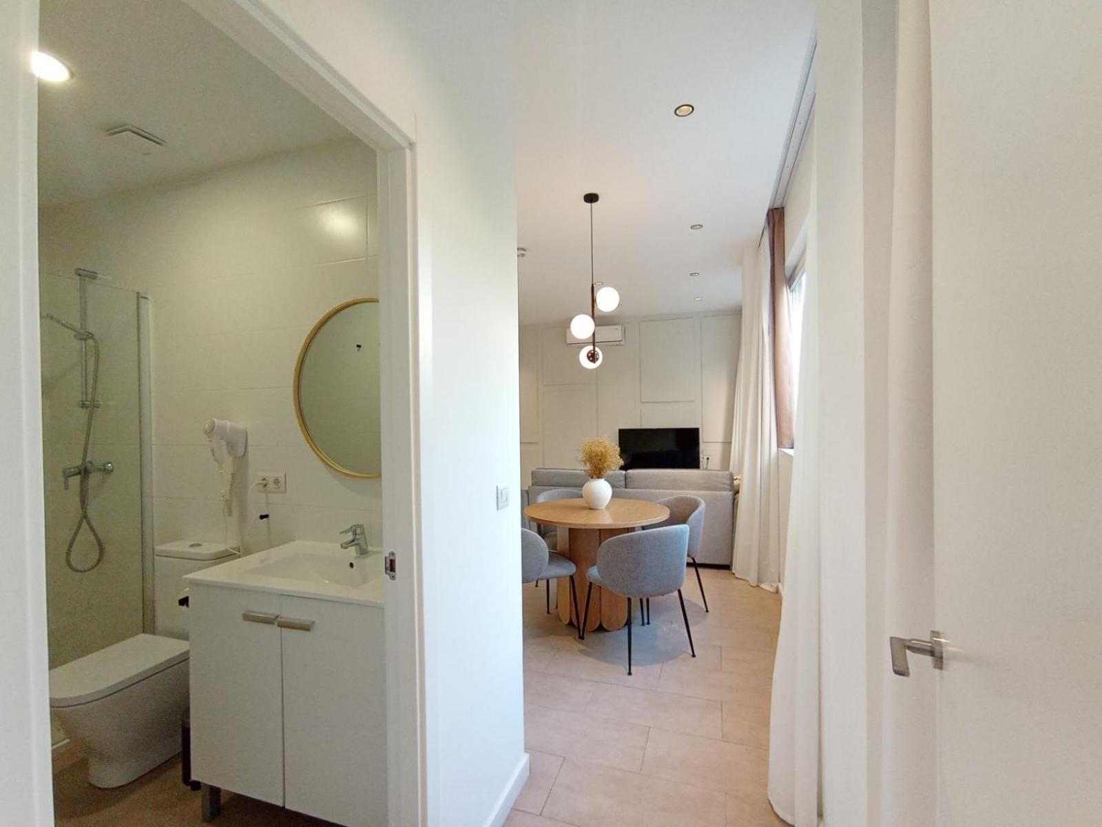 Blanq Marina Suites Валенсия Екстериор снимка