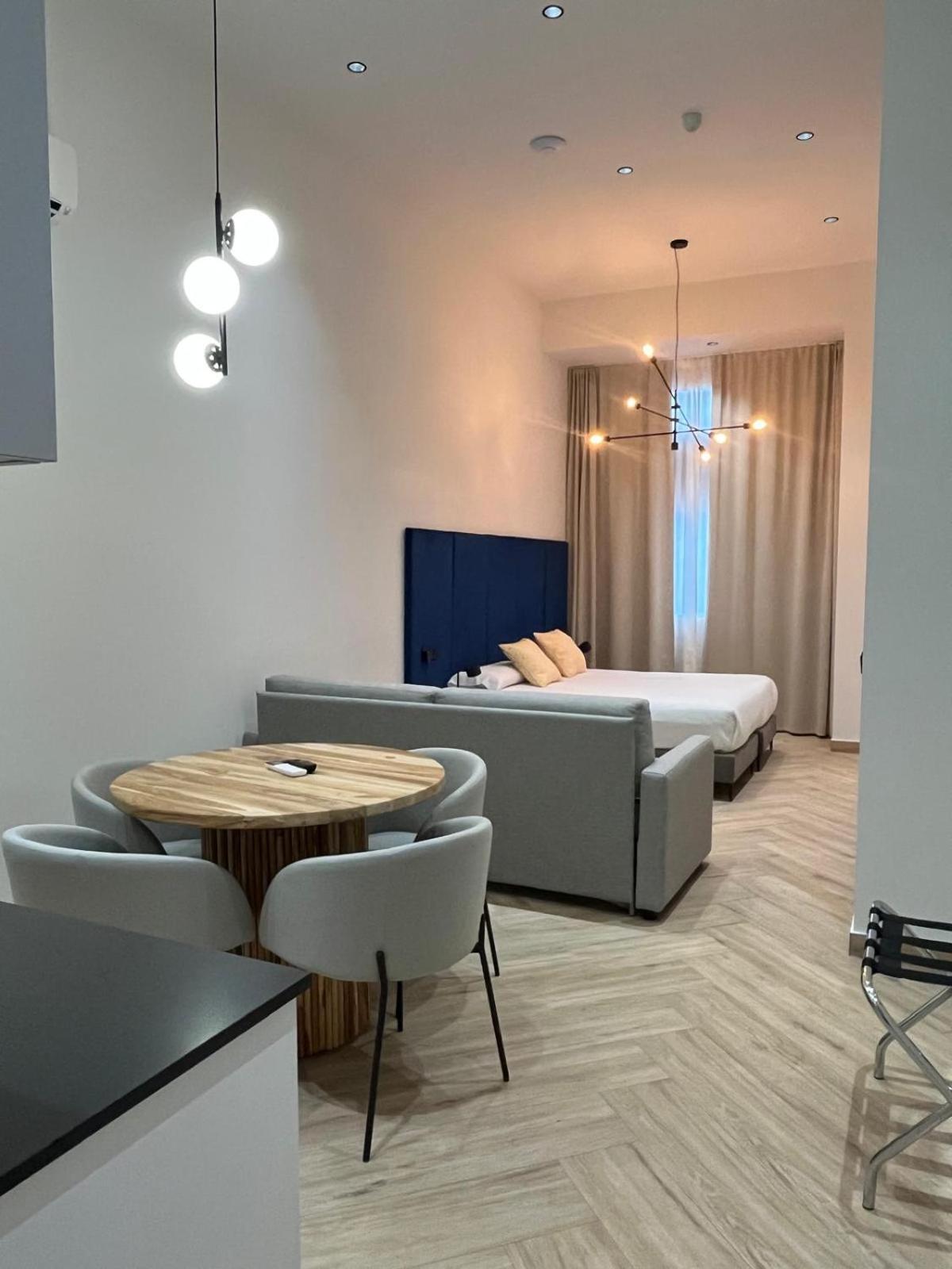 Blanq Marina Suites Валенсия Екстериор снимка