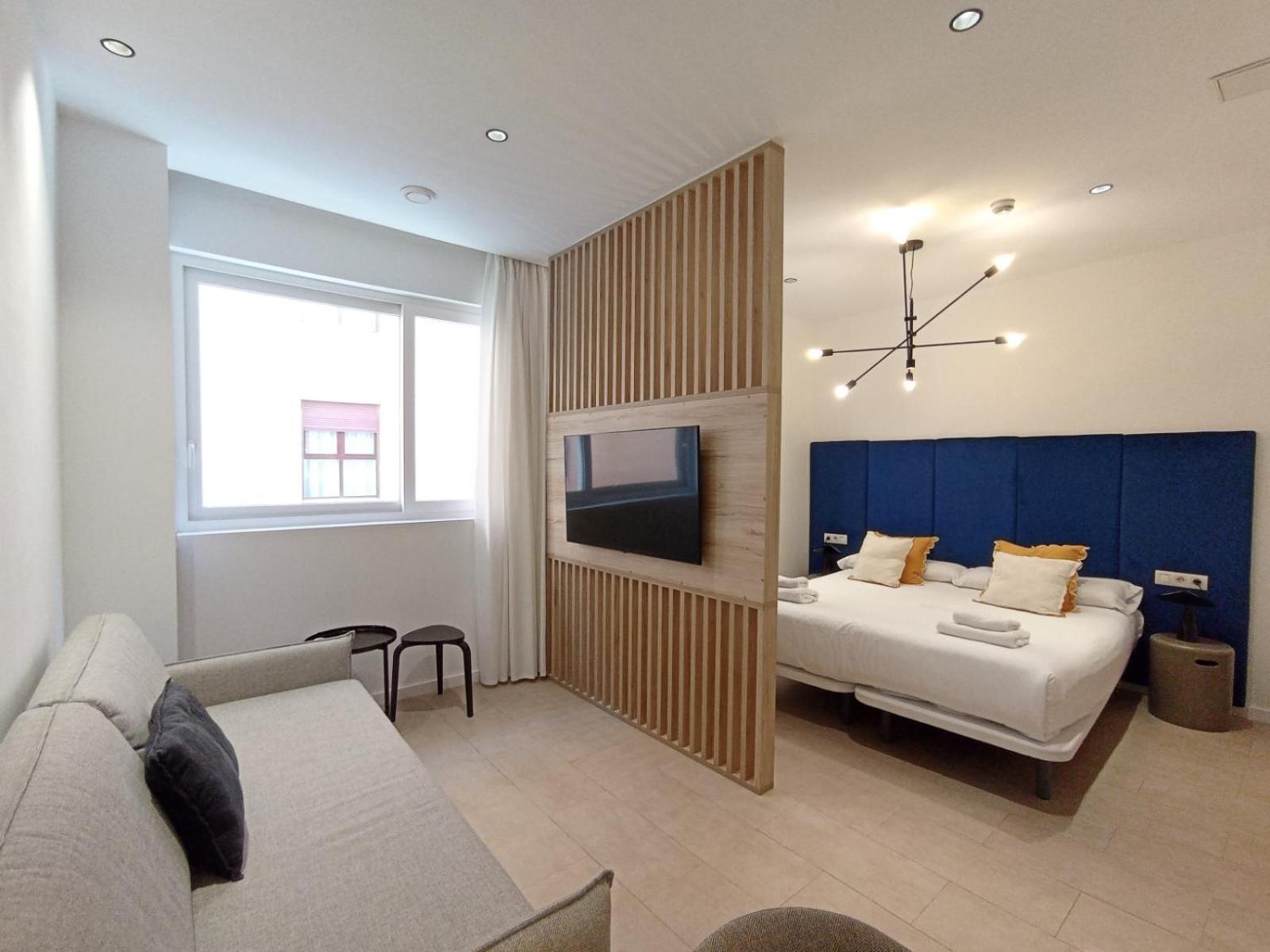 Blanq Marina Suites Валенсия Екстериор снимка